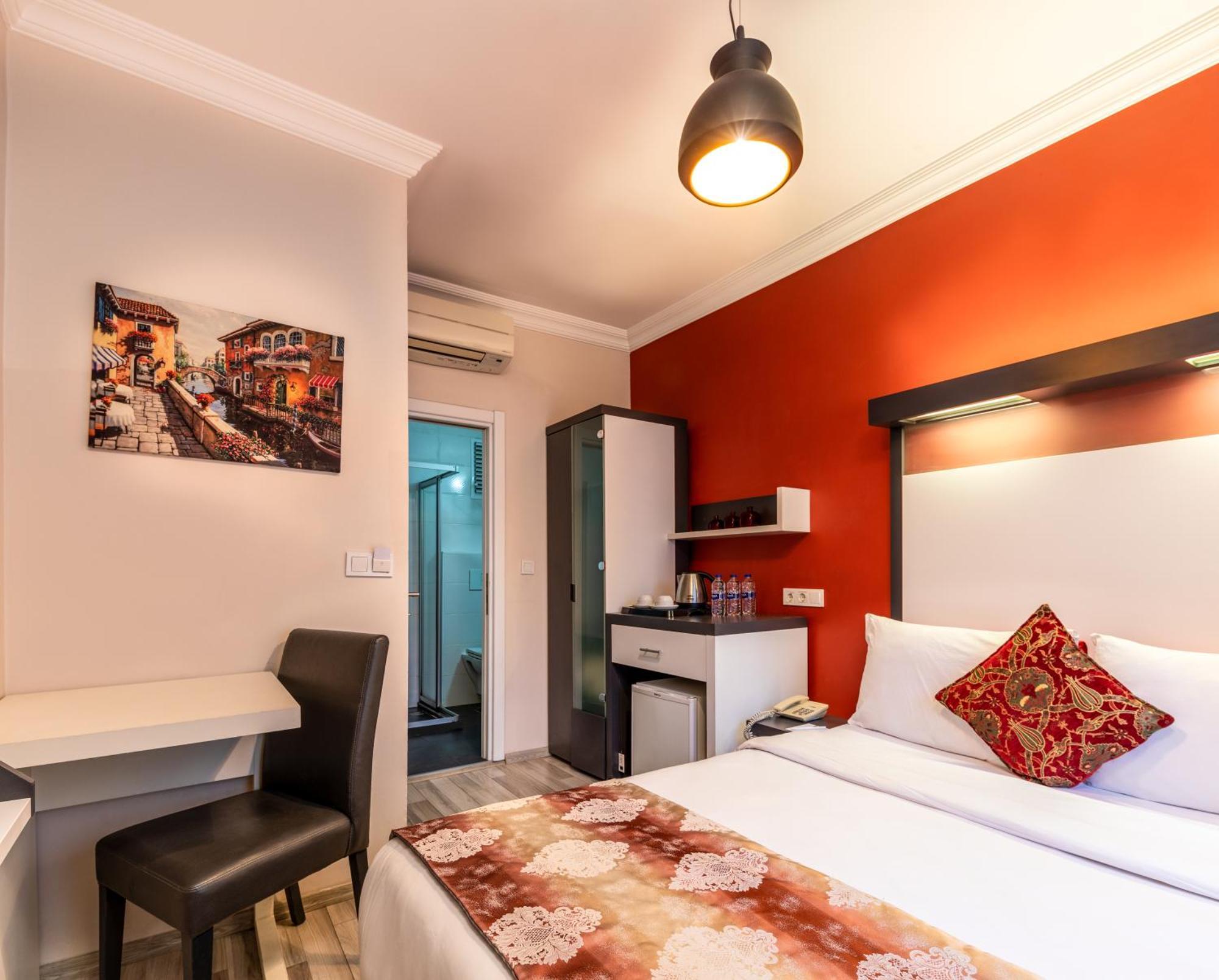 The Beyoglu Platine * Provincia di Istanbul